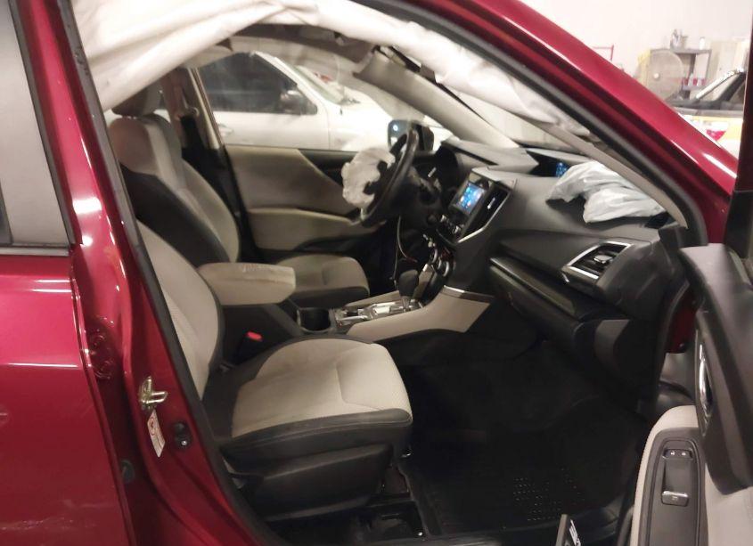 Photo 5 of 2019 Subaru Forester PREMIUM (VIN JF2SKAGC0KH473122)