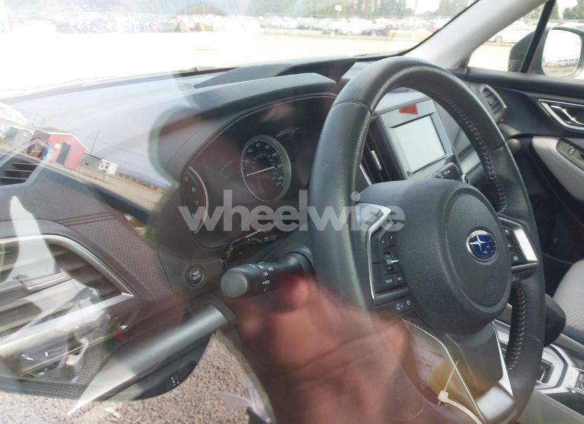 Photo 7 of 2020 Subaru Forester PREMIUM (VIN JF2SKAGC0LH479813)