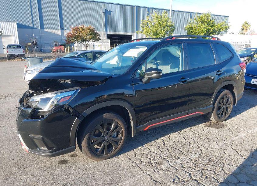 Photo 2 of 2024 Subaru Forester SPORT (VIN JF2SKAGC0RH414338)