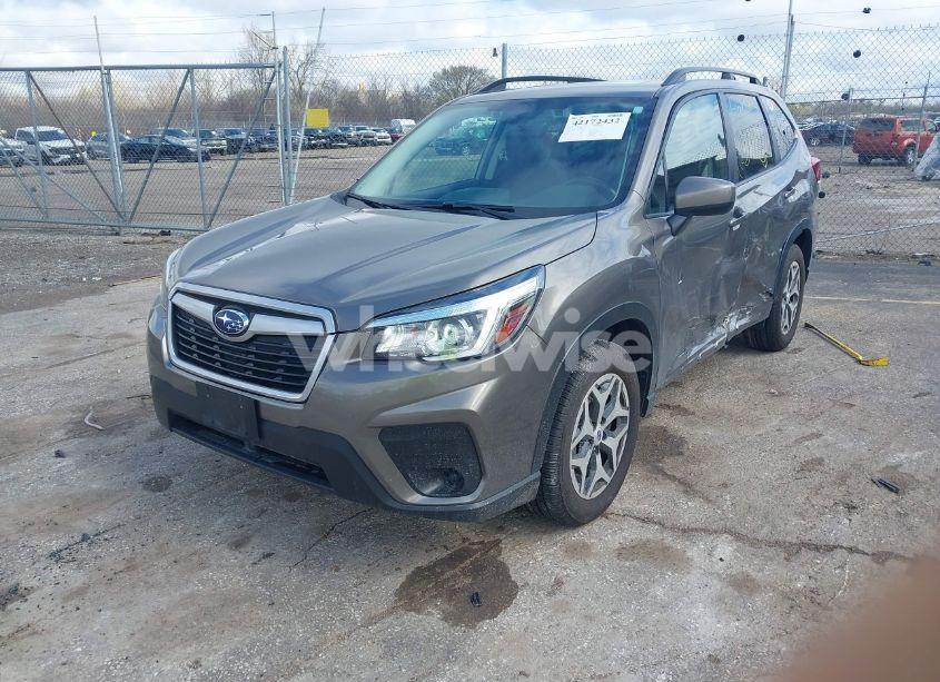 Photo 2 of 2019 Subaru Forester PREMIUM (VIN JF2SKAGC1KH434894)