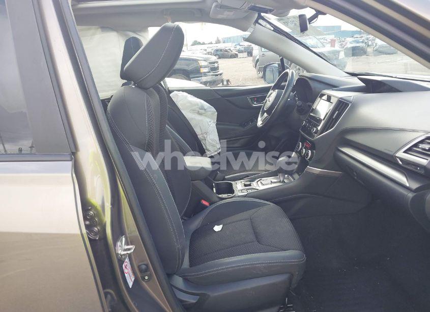 Photo 5 of 2019 Subaru Forester PREMIUM (VIN JF2SKAGC1KH434894)