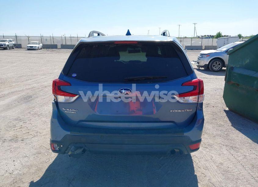 Photo 17 of 2019 Subaru Forester PREMIUM (VIN JF2SKAGC1KH545610)