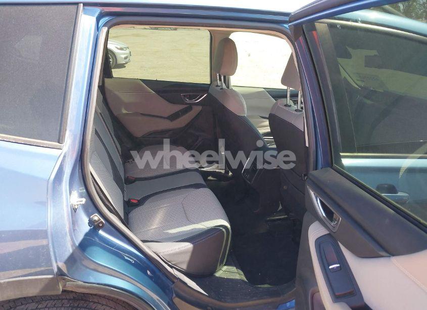 Photo 8 of 2019 Subaru Forester PREMIUM (VIN JF2SKAGC1KH545610)