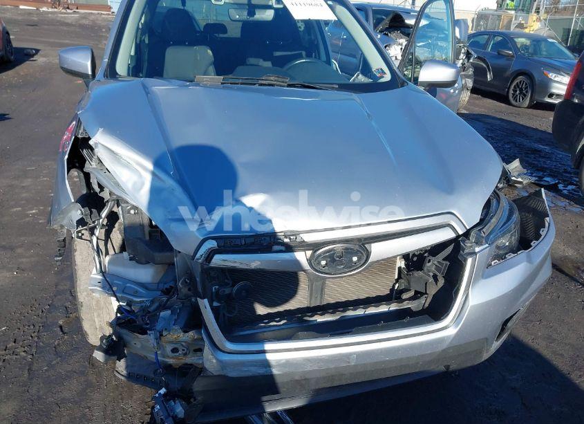 Photo 6 of 2019 Subaru Forester PREMIUM (VIN JF2SKAGC2KH452823)