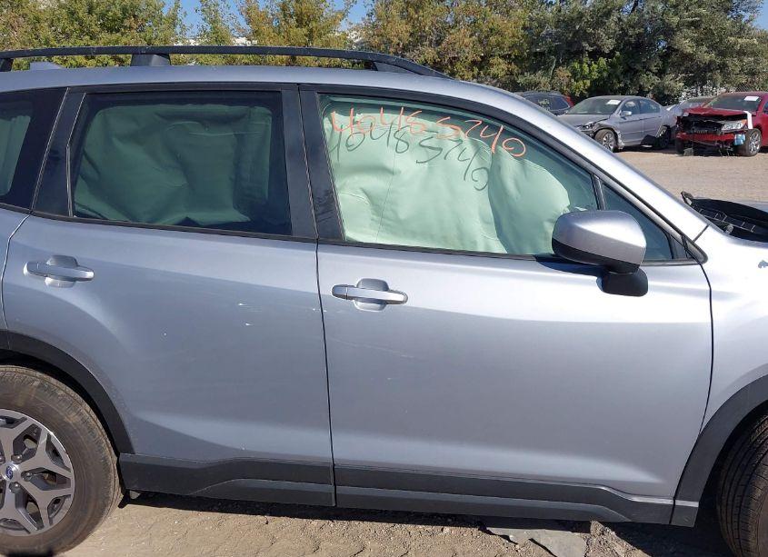 Photo 14 of 2020 Subaru Forester PREMIUM (VIN JF2SKAGC2LH426286)