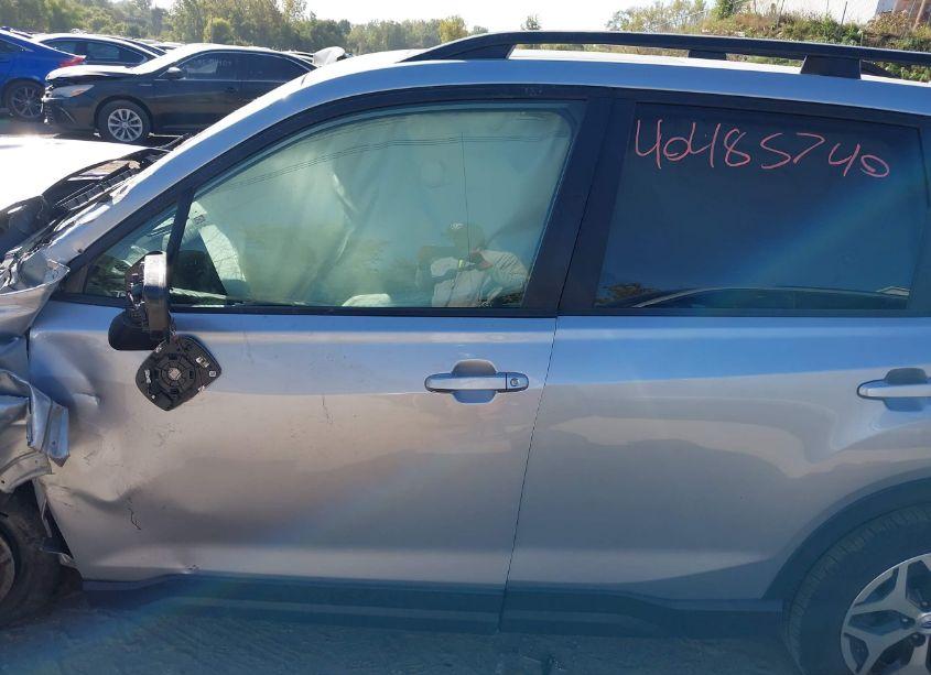 Photo 15 of 2020 Subaru Forester PREMIUM (VIN JF2SKAGC2LH426286)