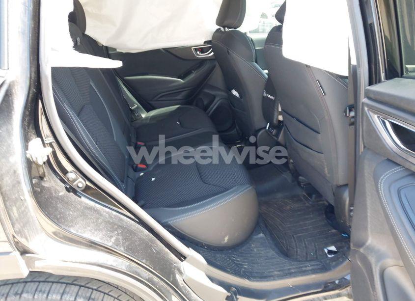 Photo 8 of 2019 Subaru Forester PREMIUM (VIN JF2SKAGC4KH595823)