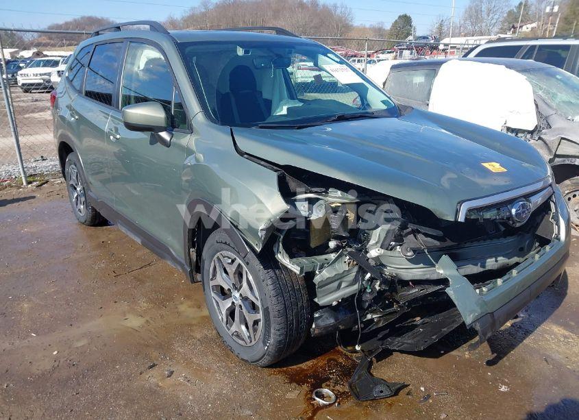 2020 Subaru Forester PREMIUM (VIN JF2SKAGC4LH434390) main photo