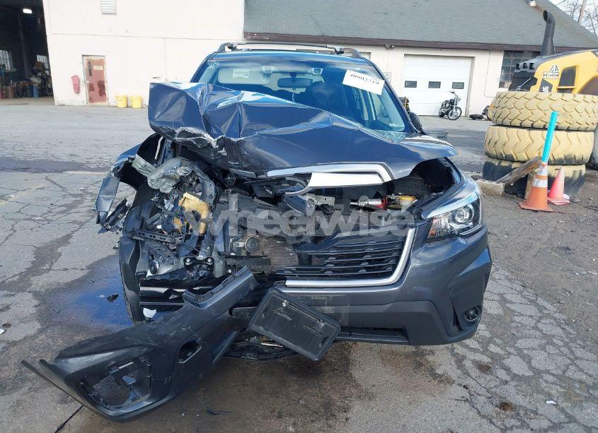 Photo 11 of 2020 Subaru Forester PREMIUM (VIN JF2SKAGC4LH525935)