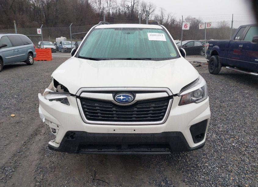 Photo 12 of 2019 Subaru Forester PREMIUM (VIN JF2SKAGC5KH585995)