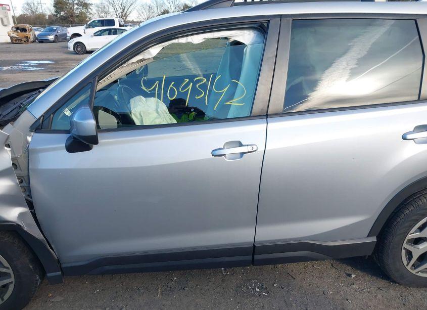 Photo 15 of 2020 Subaru Forester PREMIUM (VIN JF2SKAGC5LH474204)