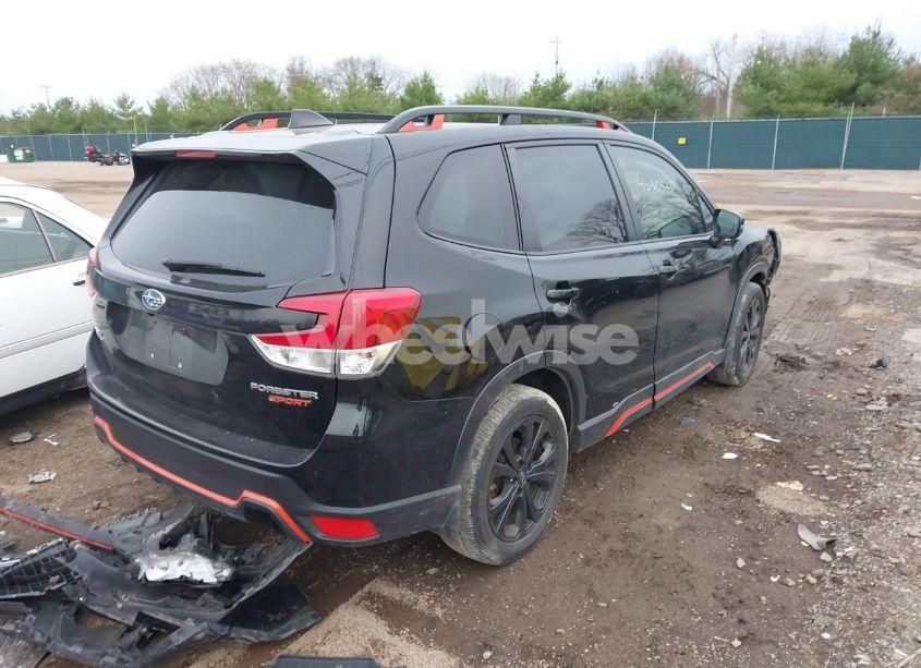 Photo 4 of 2022 Subaru Forester SPORT (VIN JF2SKAGC6NH449508)