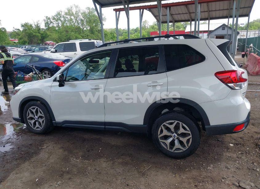 Photo 15 of 2019 Subaru Forester PREMIUM (VIN JF2SKAGC7KH469634)