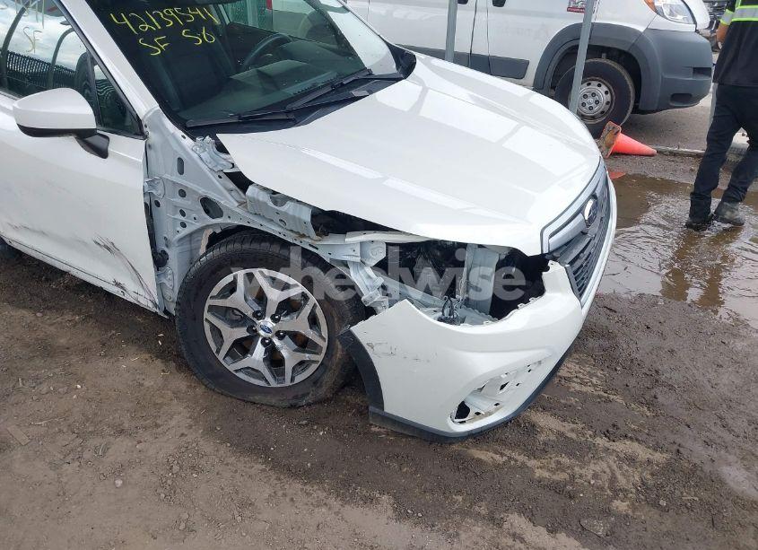 Photo 6 of 2019 Subaru Forester PREMIUM (VIN JF2SKAGC7KH469634)