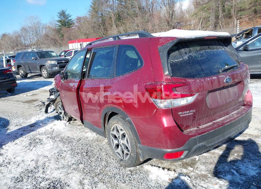 Photo 3 of 2020 Subaru Forester PREMIUM (VIN JF2SKAGC7LH504884)