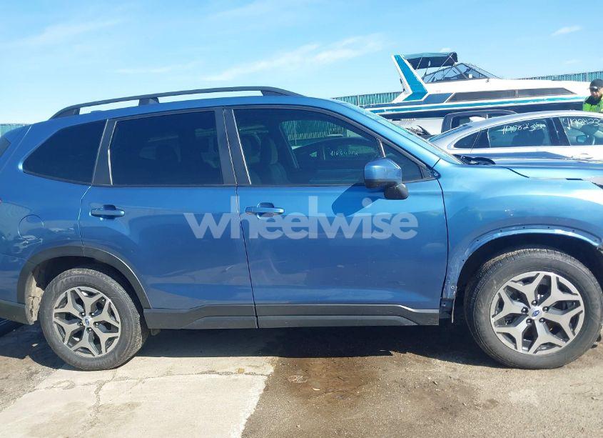 Photo 14 of 2020 Subaru Forester PREMIUM (VIN JF2SKAGC7LH559948)