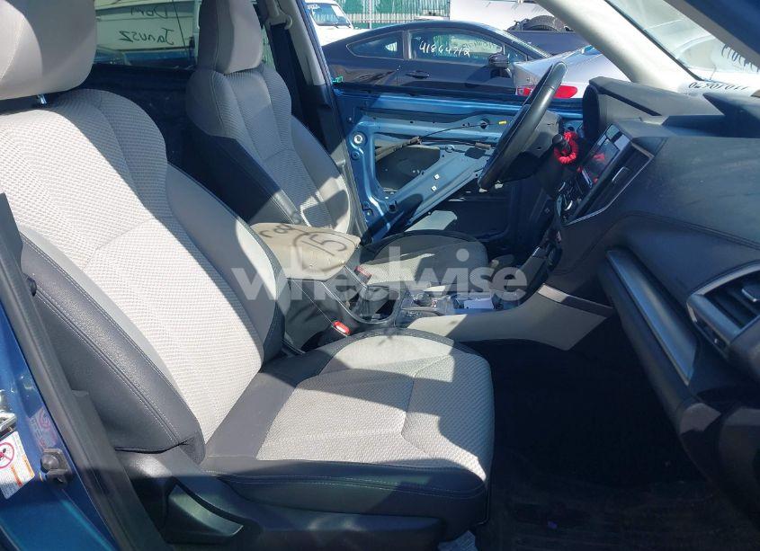 Photo 5 of 2020 Subaru Forester PREMIUM (VIN JF2SKAGC7LH559948)