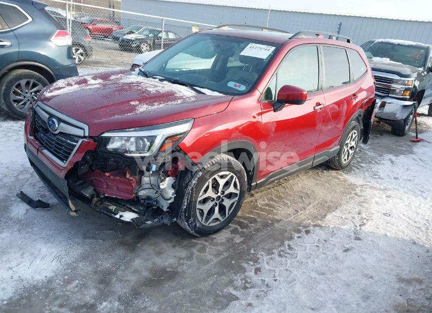 Photo 2 of 2019 Subaru Forester PREMIUM (VIN JF2SKAGC9KH560470)