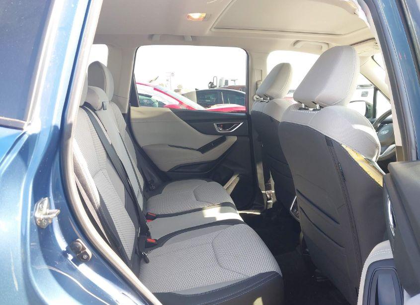 Photo 8 of 2019 Subaru Forester PREMIUM (VIN JF2SKAGCXKH595616)