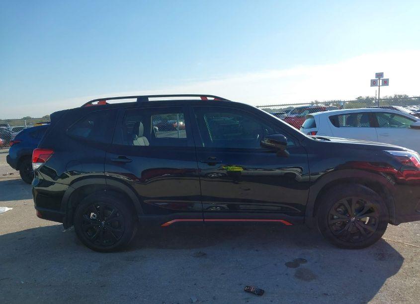 Photo 13 of 2023 Subaru Forester SPORT (VIN JF2SKAGCXPH521605)