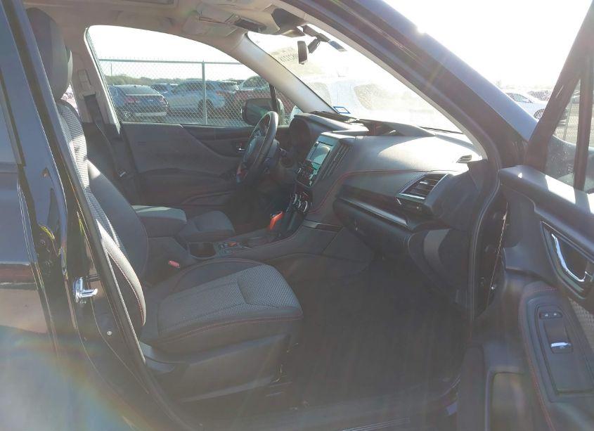 Photo 5 of 2023 Subaru Forester SPORT (VIN JF2SKAGCXPH521605)