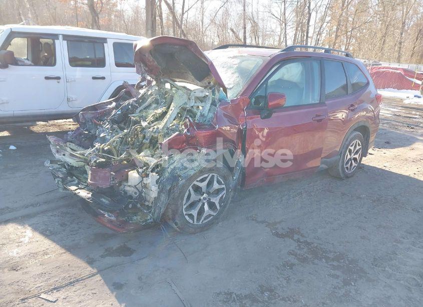 Photo 2 of 2020 Subaru Forester PREMIUM (VIN JF2SKAJC0LH547939)