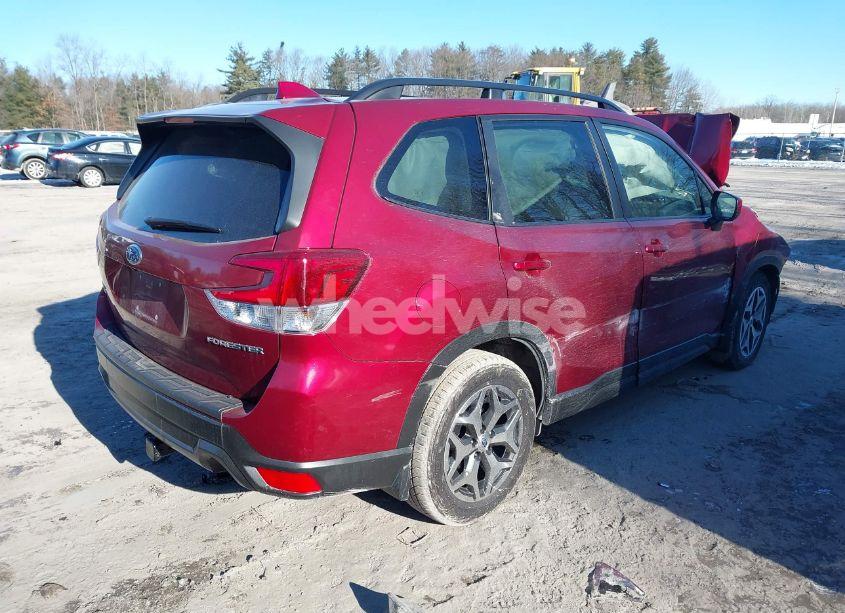 Photo 4 of 2020 Subaru Forester PREMIUM (VIN JF2SKAJC0LH547939)