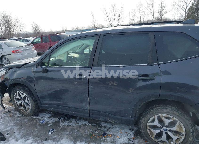 Photo 15 of 2021 Subaru Forester PREMIUM (VIN JF2SKAJC0MH463931)
