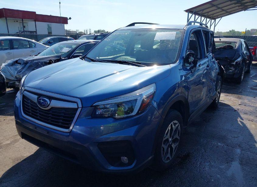 Photo 2 of 2021 Subaru Forester PREMIUM (VIN JF2SKAJC0MH541141)