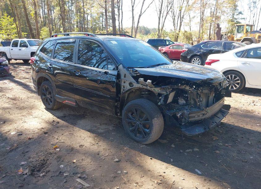 2022 Subaru Forester SPORT (VIN JF2SKAJC0NH502891) main photo