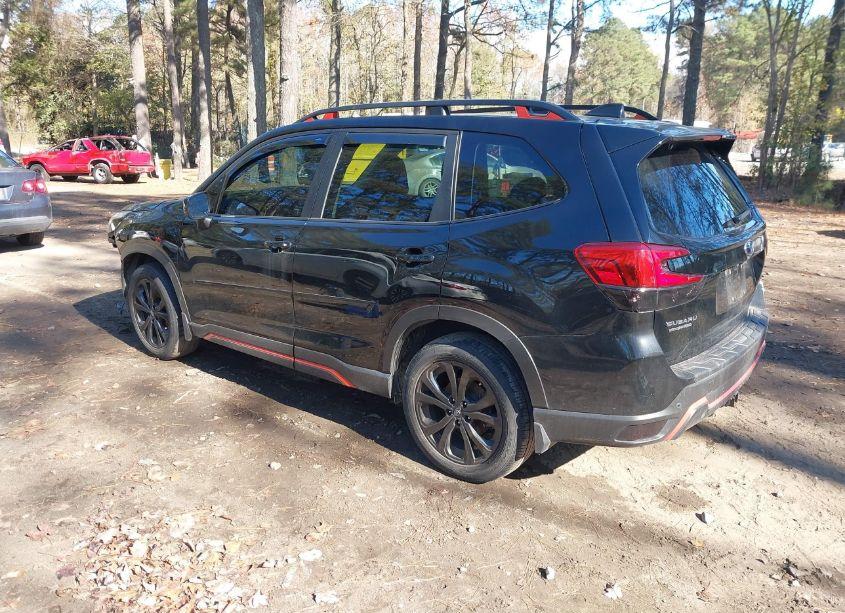 Photo 3 of 2022 Subaru Forester SPORT (VIN JF2SKAJC0NH502891)