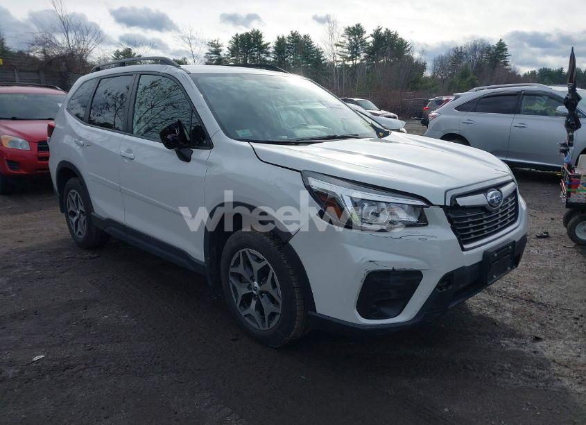 2020 Subaru Forester PREMIUM (VIN JF2SKAJC1LH479425) main photo