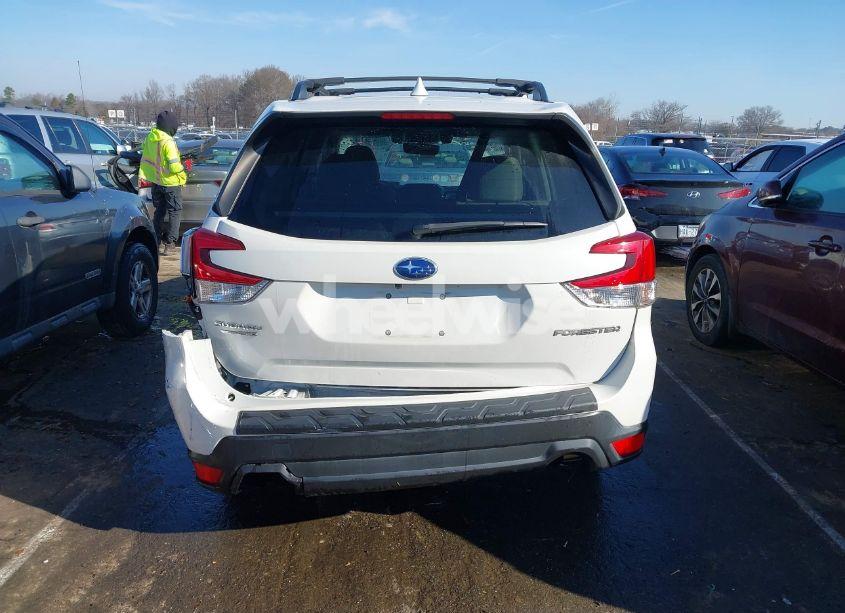 Photo 16 of 2020 Subaru Forester PREMIUM (VIN JF2SKAJC1LH591836)