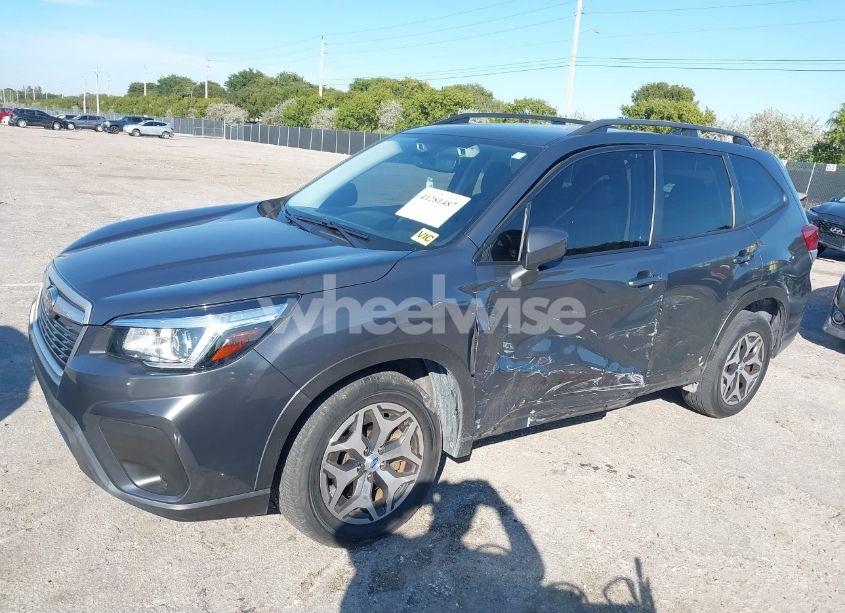 Photo 6 of 2020 Subaru Forester PREMIUM (VIN JF2SKAJC2LH416902)