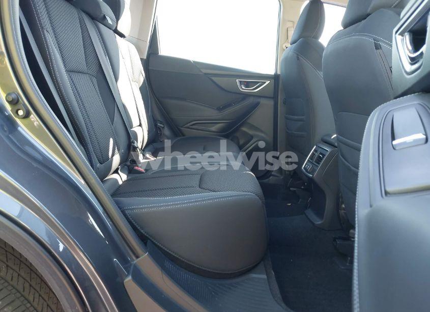 Photo 8 of 2020 Subaru Forester PREMIUM (VIN JF2SKAJC2LH416902)