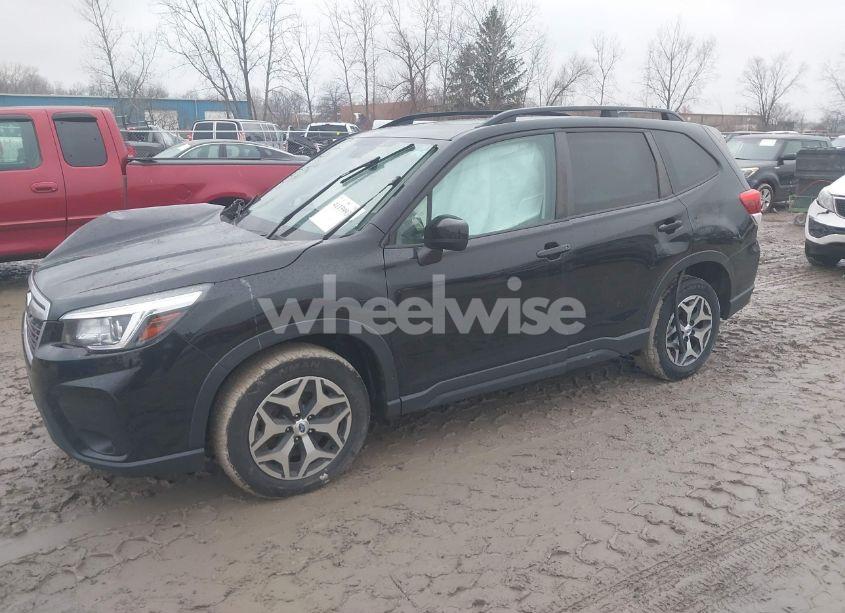Photo 2 of 2020 Subaru Forester PREMIUM (VIN JF2SKAJC2LH423767)