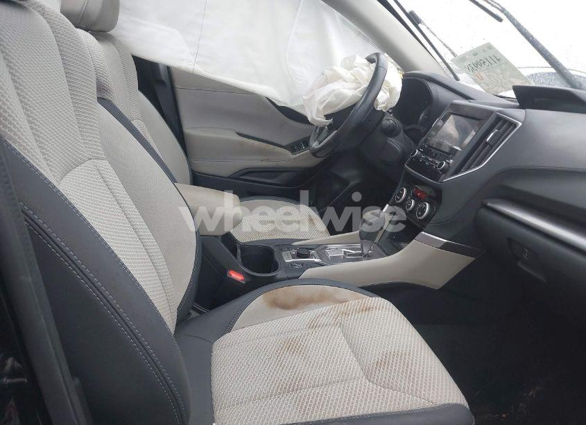 Photo 5 of 2020 Subaru Forester PREMIUM (VIN JF2SKAJC2LH423767)