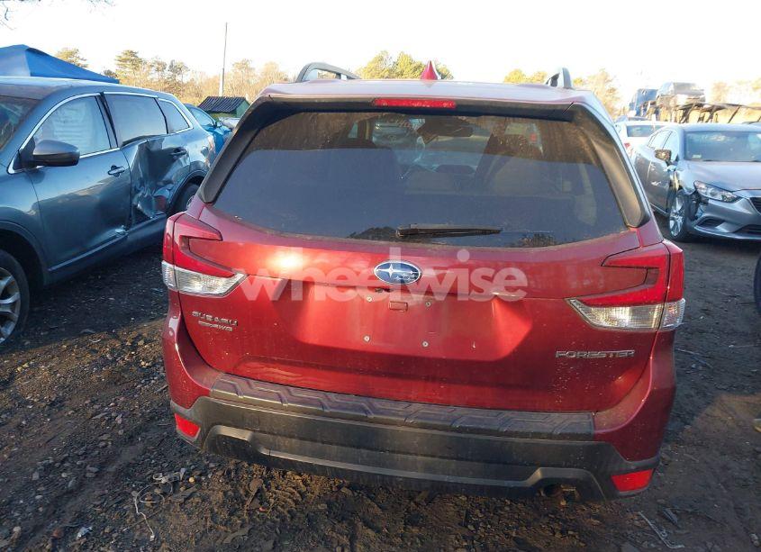 Photo 16 of 2020 Subaru Forester PREMIUM (VIN JF2SKAJC2LH561387)