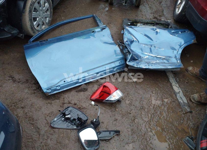 Photo 12 of 2020 Subaru Forester PREMIUM (VIN JF2SKAJC2LH606781)