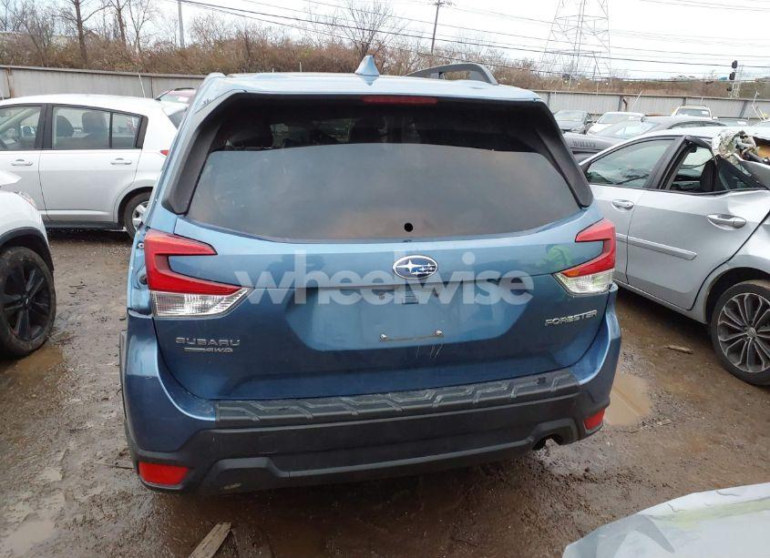 Photo 17 of 2020 Subaru Forester PREMIUM (VIN JF2SKAJC2LH606781)