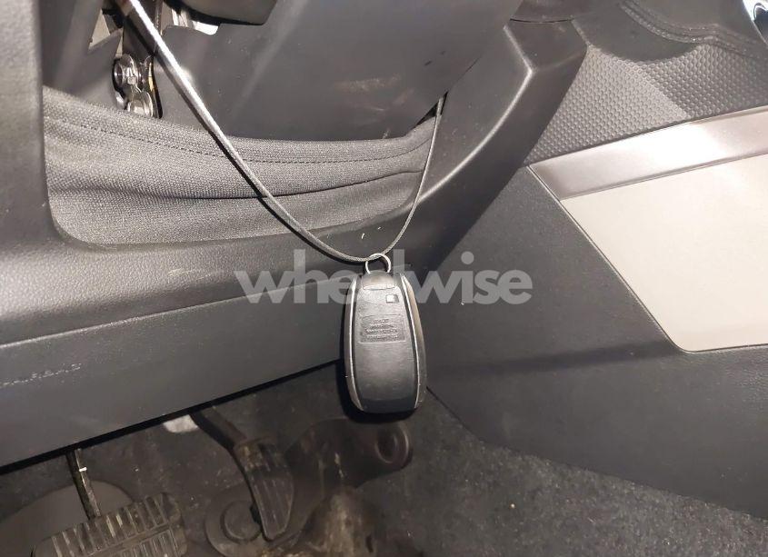 Photo 11 of 2021 Subaru Forester PREMIUM (VIN JF2SKAJC2MH513261)