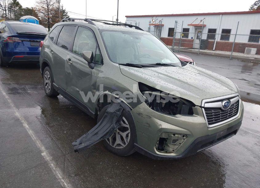 2020 Subaru Forester PREMIUM (VIN JF2SKAJC3LH419050) main photo