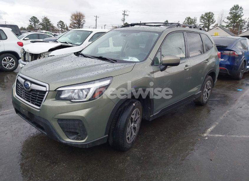 Photo 2 of 2020 Subaru Forester PREMIUM (VIN JF2SKAJC3LH419050)