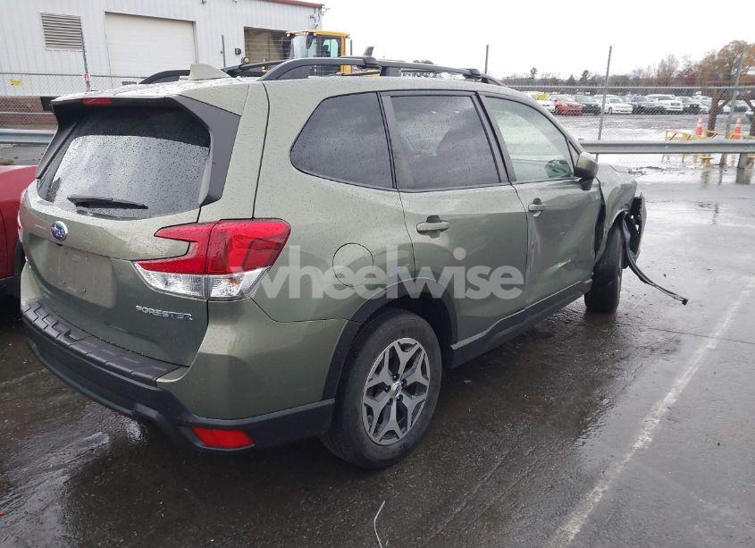 Photo 4 of 2020 Subaru Forester PREMIUM (VIN JF2SKAJC3LH419050)