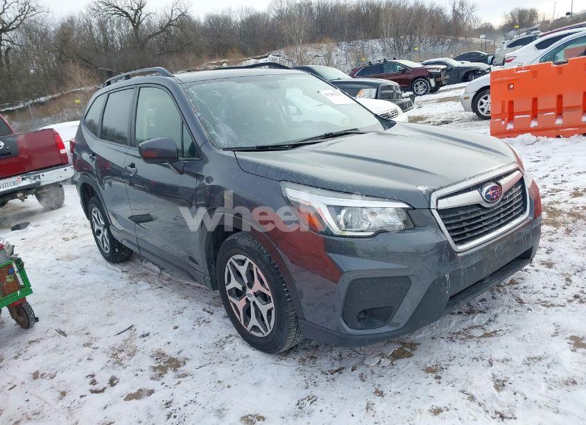 2020 Subaru Forester PREMIUM (VIN JF2SKAJC3LH441680) main photo