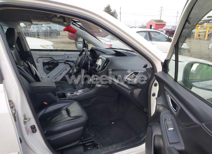 Photo 5 of 2020 Subaru Forester PREMIUM (VIN JF2SKAJC4LH469214)