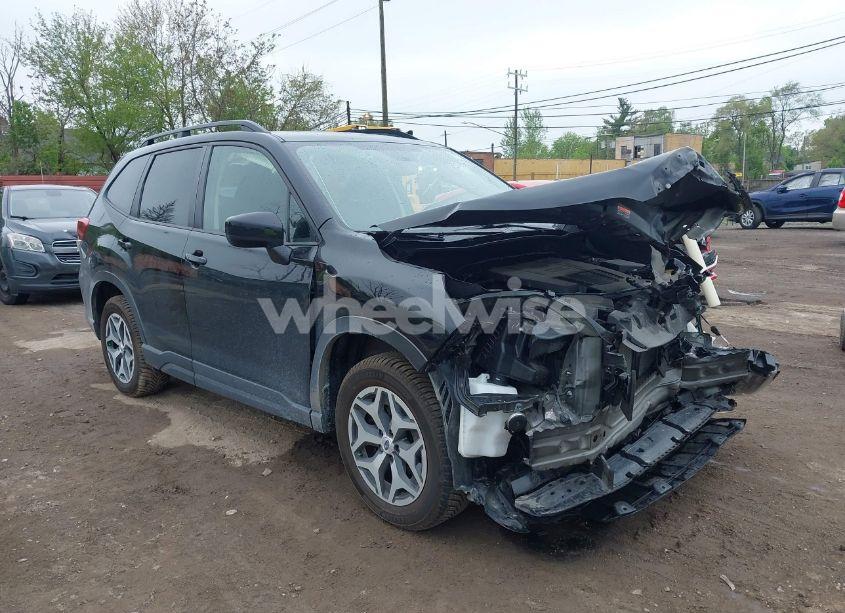 2021 Subaru Forester PREMIUM (VIN JF2SKAJC4MH469652) main photo