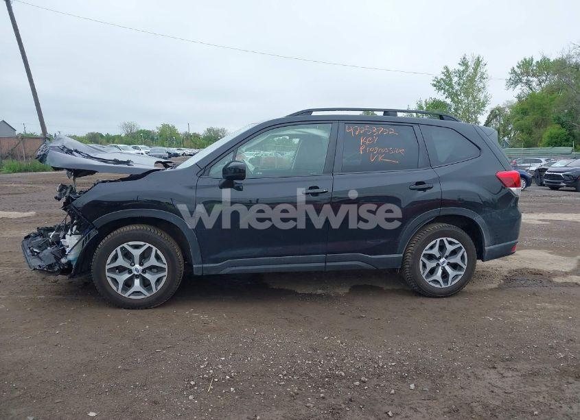 Photo 15 of 2021 Subaru Forester PREMIUM (VIN JF2SKAJC4MH469652)