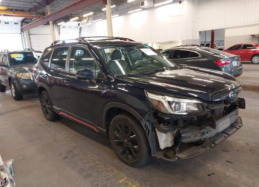 2019 Subaru Forester SPORT (VIN JF2SKAJC5KH486747) main photo