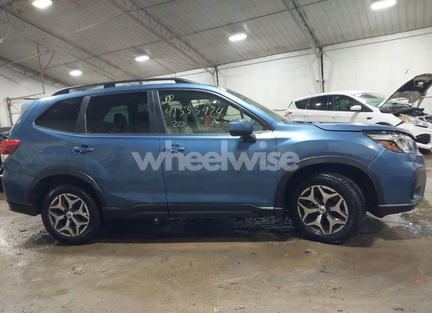 Photo 13 of 2020 Subaru Forester PREMIUM (VIN JF2SKAJC5LH443978)